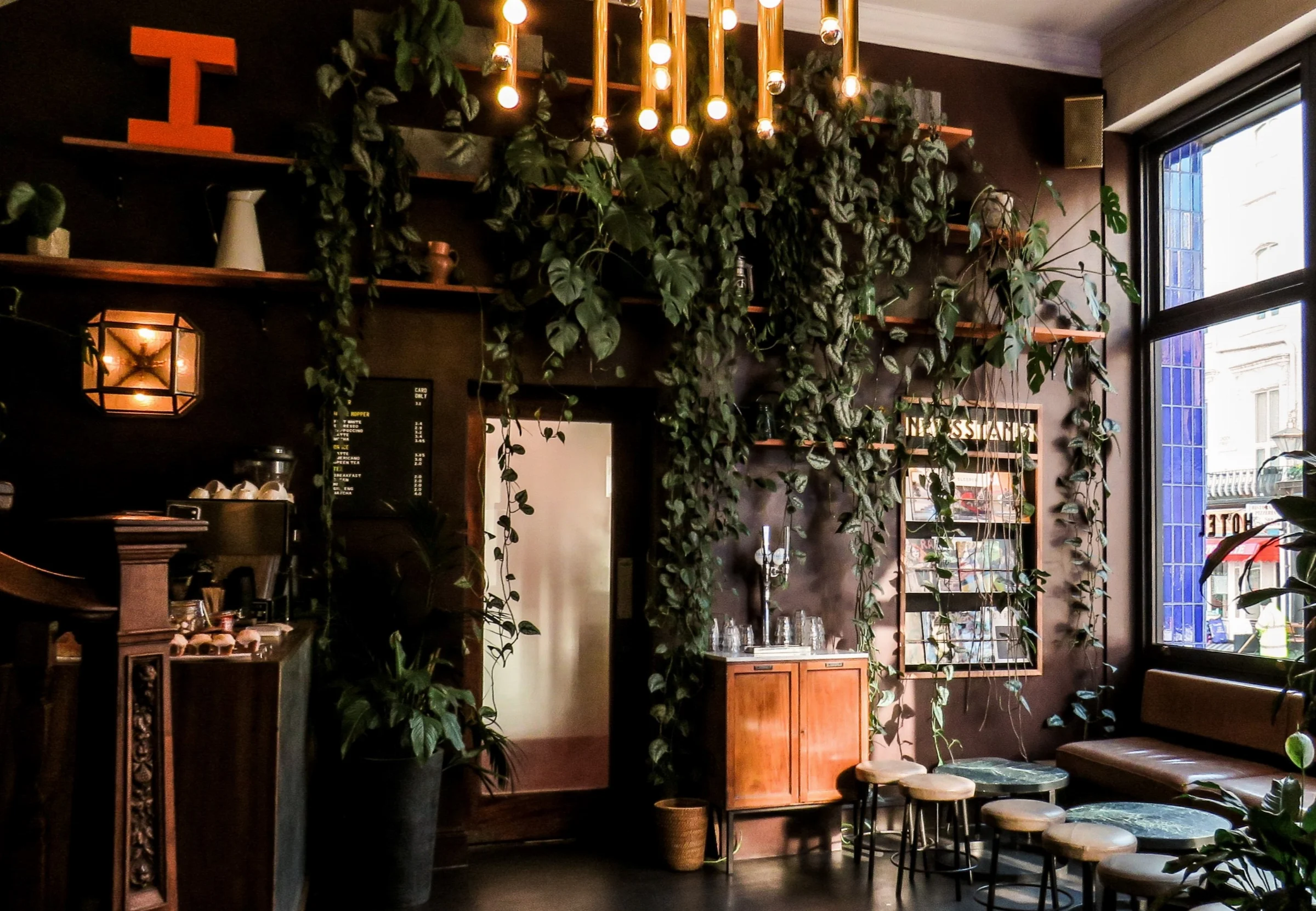 Early Bird Perks - Save 15% On Stays